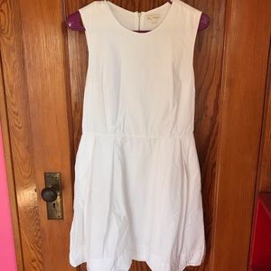 GAP white dress with pockets